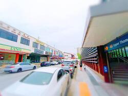 Retail next to Upper Thomson MRT (D20), Shop House #430685511